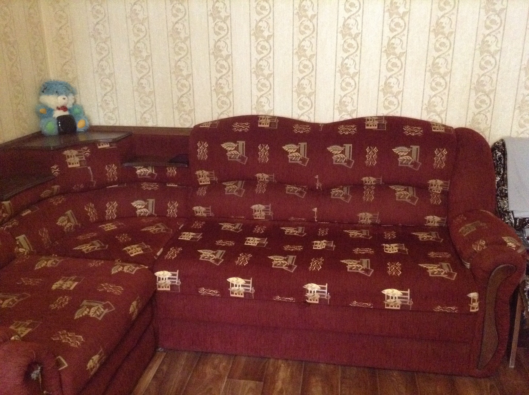 Мягкая мебель даром в Новокубанске